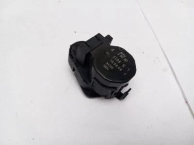 ПРИВОД ДВИГАТЕЛЯ ВЕНТИЛЯТОРА ДВЕРИ СМЕСИТЕЛЯ НАГРЕВАТЕЛЯ подходит для BMW 535 XI 2006 - 2010 OEM 6694987 - Изображение 1 из 4