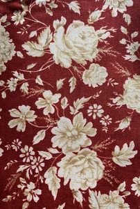 Robert Kaufman Fabrics - Forget Me Not Red/cream Rose - FQ - Stunning - Picture 1 of 1