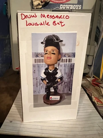 DEVIN MESORACO---LOUISVILLE BATS ----SGA--------BOBBLEHEAD---2015 Cover