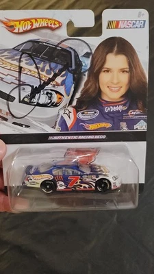 AUTOGRAPHED 2010 Danica Patrick #7 Hot Wheels 1/64 Chevy Impala NIB - Image 1 of 4