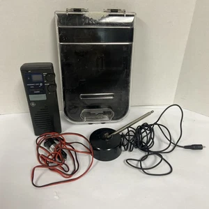 GE portable 2 way radio with case and magnetic antenea - Picture 1 of 4