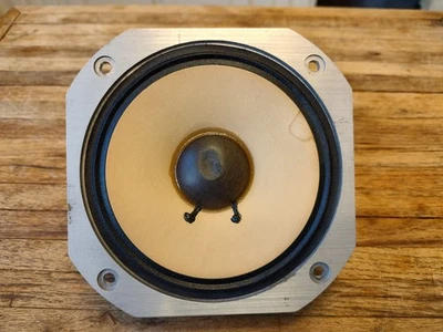 Altavoz de rango medio Kenwood/Trio LS-P9000 T06-0109-00 / 8 OHM / Mid #2 Foto 1 de 4