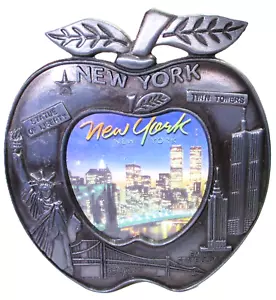 VINTAGE APPLE PICTURE FRAME, TWIN TOWERS,WORLD TRADE CENTER NEW YORK CITY - Picture 1 of 2