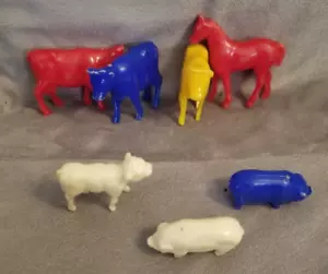 Vintage '50's Ohio Art Playsets Farm Animals Horse, Cow & Calf, Pigs, USA - Picture 1 of 3