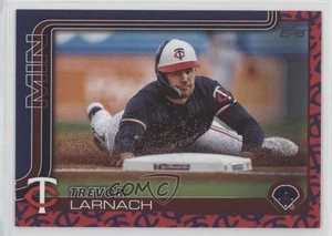 2025 Topps Serie 1 Team Color Trevor Larnach #279 - Foto 1 di 4