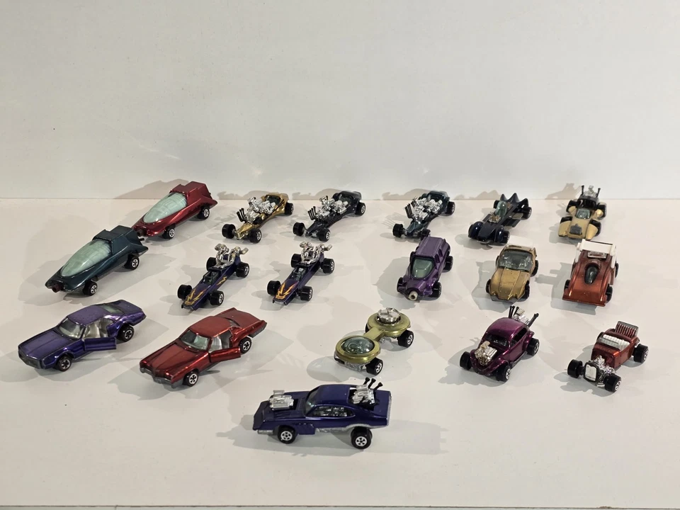 Johnny Lightning Topper “Mad Maverick” Group – Lot of 18 Vintage Die-Cast Cars - Image 1 of 4