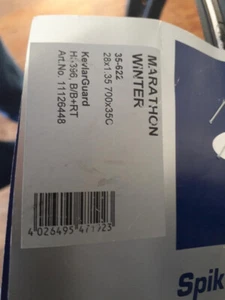 Zwei neue Schwalbe Fahrradmäntel "Marathon Winter" mit Spikes - Bild 1 von 4