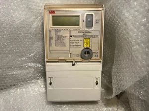 Contador convertidor de medición ABB 5//1 (WV/BV) kl. 1/2 AEM500W141-822-OS4-6245C-V0000 - Imagen 1 de 6