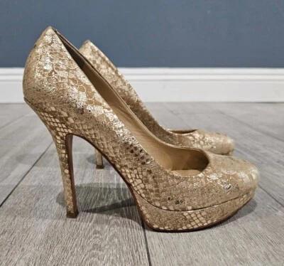 Кожаные туфли-лодочки на шпильке JOAN & DAVID с металлическим змеиным принтом 8 М - Изображение 1 из 4