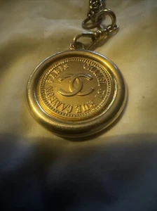 Chanel Pendant - Picture 1 of 2