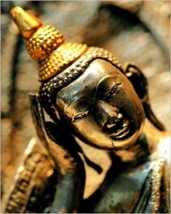 Décoration affiche murale Bouddha Doré Wallis 30 cm x 24 cm - Imagen 1 de 1