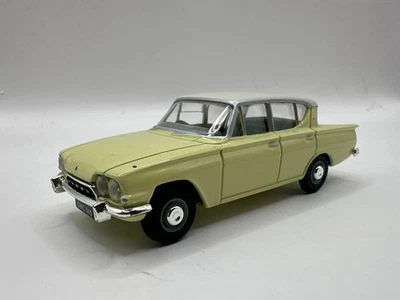 Lledo Vanguards VA35003 Ford Classic Yellow/White Ltd Edition of 3000 - Image 1 of 4