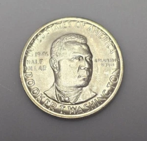 1946 Brilliant Uncirculated Booker T Washington Silver Commemorative Half Dollar - Picture 1 of 2