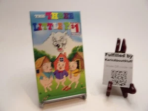 The Three Little Pigs & Country Mouse City Mouse Two Spoiled Bears [VHS Tape] - Imagen 1 de 3