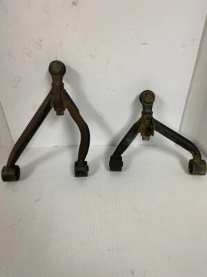 suzuki lt 250 atv quadrunner dianteiro lh braços superiores e inferiores - Imagem 1 de 2