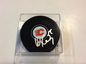 Ladislav Smid Signed Calgary Flames Hockey Puck Autographed b - Picture 1 of 1