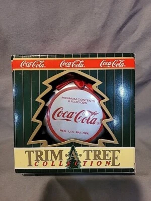 COKE ORNAMENT COCA COLA CIRCA 1961 SANTA CLAUS PUPPY BOTTLE CAP SHAPE 1990 1991* - Image 1 of 2