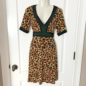 Alyn Paige Dress Women Size M Leopard A Line V Neck Tie Back  Animal Print - Picture 1 of 9