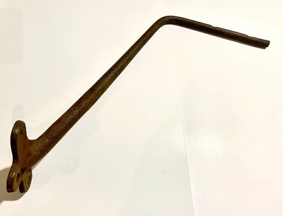 1917 - 25 FORD MODEL T FENDER IRON R BRACKET  18 19 20 21 22 23 24 - Image 1 of 4