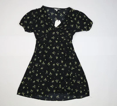 Vestido Brave Soul para mujer pequeño negro floral manga corta envolvente mini 100 % poliéster Foto 1 de 4