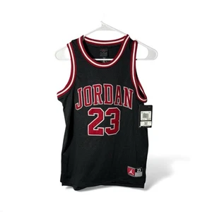 Camiseta deportiva de baloncesto Michael Jordan #23 para niño talla M negra 95A773-023 - Imagen 1 de 5