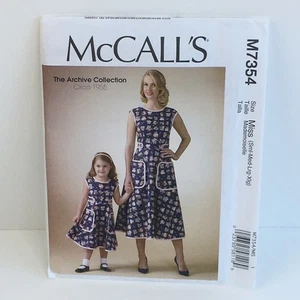 Apron Back Wrap Vintage 50s S-XL Size UNCUT Pattern m7354 Misses Pockets Close  - Picture 1 of 2