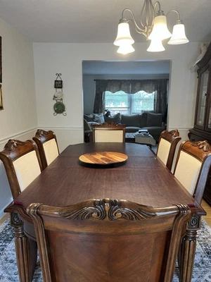 Juego de mesa de comedor a la venta en Imperial Pennsylvania. En buen estado Foto 1 de 4
