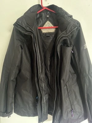 Chaqueta de invierno Zeroxposur negra aislada para hombre L capucha extraíble Foto 1 de 4