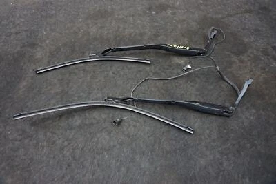 Juego limpiaparabrisas delantero LC5B17B589 Lincoln Aviator Reserve U611 2020-24 Foto 1 de 4