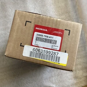 GENUINE OEM 2014-2017 Honda ODYSSEY Right Fog Light Lamp Assembly 33900TK8A11 - Picture 1 of 8