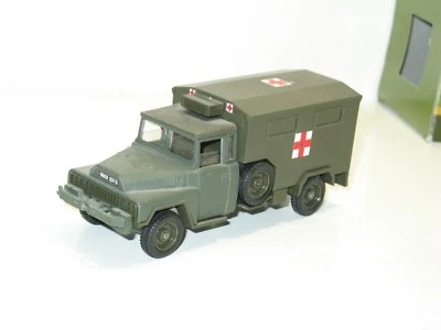 SOLIDO, Camion ACMAT 4X4 VLRA Militare Furgone Ambulanza Sanitaria - Immagine 1 di 3
