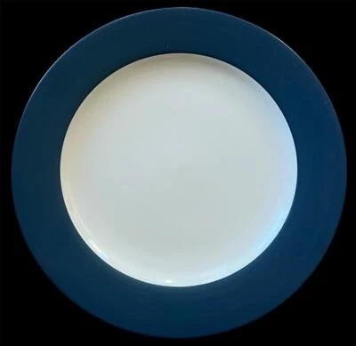 Hermoso Juego de 4 Platos de Cena Noritake Gres 8484 Colorwave Azul Borde Ancho Foto 1 de 3