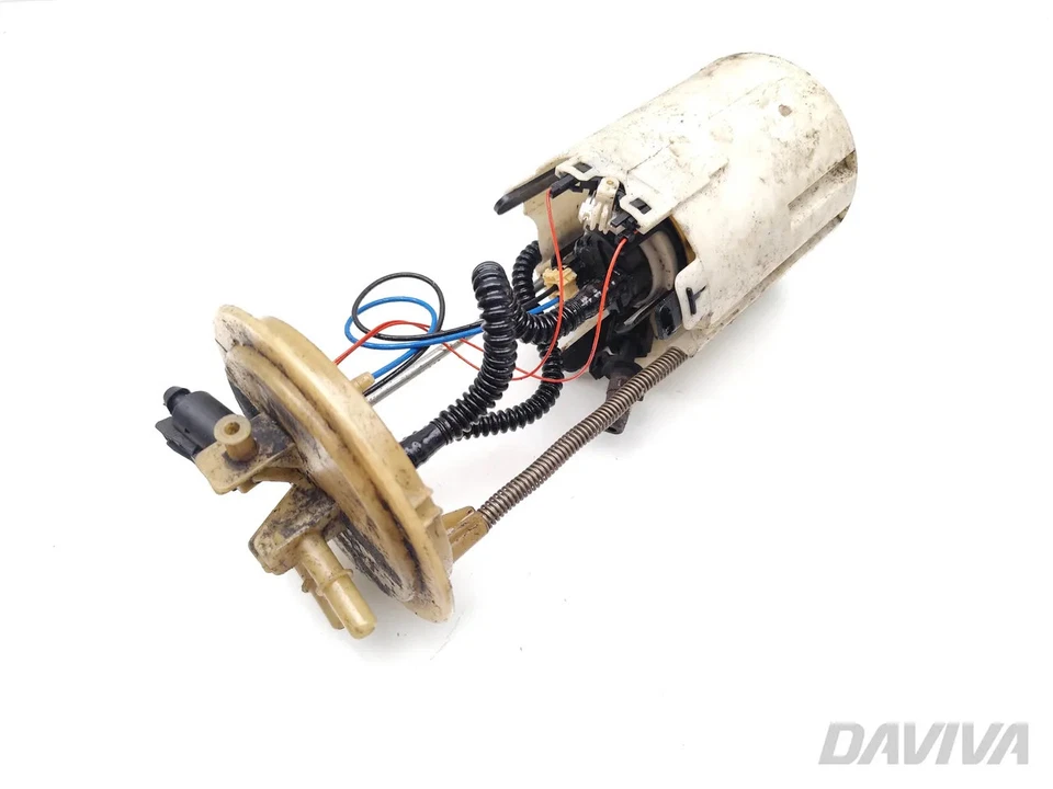 Mercedes-Benz Sprinter 3,5-t Dans la pompe à carburant du réservoir 313CDI 2017 - Photo 1/4