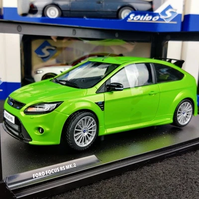 AUTO SOLIDA FORD FOCUS RS MK2 ULTIMATE GREEN METALLIC 2009 1:18 NUOVA.SCATOLA - Immagine 1 di 4