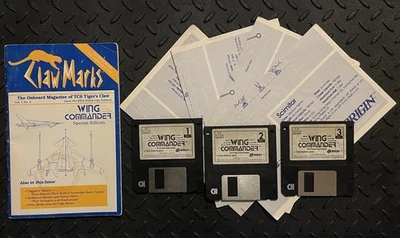 Wing Commander PC Game - 1990 Origin 3.5" Floppy Blueprints Claw Marks Magazine - Image 1 of 4