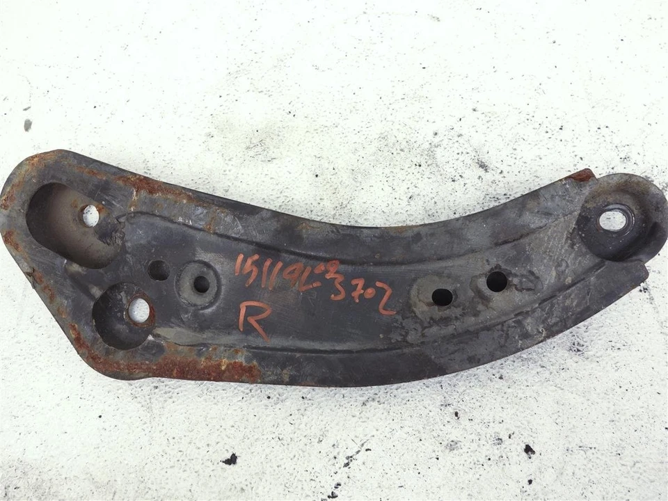 Soporte subchasis delantero derecho Nissan 370Z 2009-2015 544C4-1Ea0a Foto 1 de 1