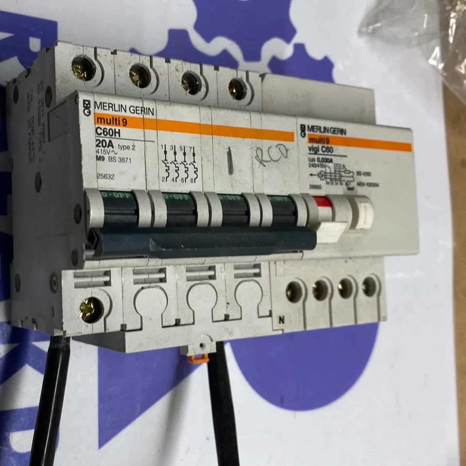 Merlin Gerin MERLIN GREEN MULTI 9 C60H + VIGI C60 - Image 1 of 1