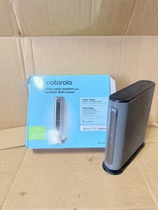 Motorola 24x8 Cable Modem Plus AC1900 Wifi Router - Picture 1 of 2