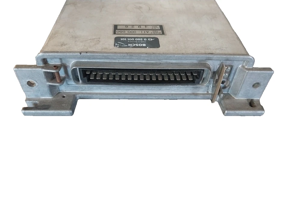 Módulo de control del motor 76 Datsun 280z ECU ECM OEM 4 velocidades usado A11 000 050 Foto 1 de 4