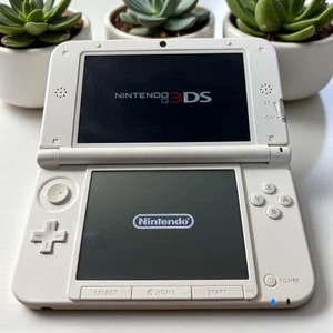Nintendo New 3DS LL White Japan Version Used Tested Express Shipping Free - Picture 1 of 12