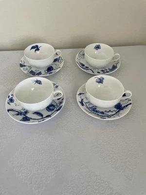 Juego de 4 tazas y platillos de té azul Williams Sonoma Ormonde como nuevos Foto 1 de 4
