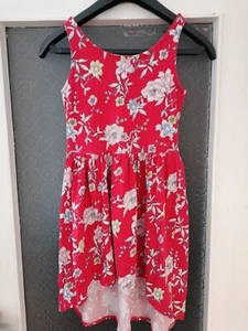 Kleid für Kinder Gr. 146/152 in rot mit Blumenmotiv - Bild 1 von 1