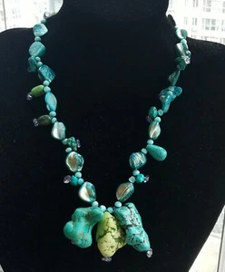 20“ nugget howlite turquoise,blue shell,mop, Chunky beaded necklace A7 - Picture 1 of 5