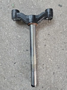 Genuine, NOS, 07 Aprilia Sport city 125 Front fork stem base. - Picture 1 of 5