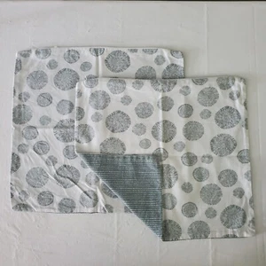 IKEA TRADPALM Square 20x20 Pillow Covers Green and White 804.057.99 Set of 2 - Picture 1 of 7