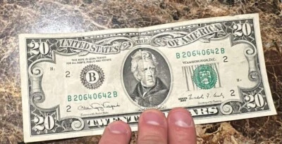 $20 Bill 1990 B 20640642 B Unique Serial Number First four same As second four - Image 1 of 2