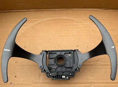 Volante Ferrari Portofino 812 F8 488 Carbono Palancas Volante Palancas de cambio Foto 1 de 4