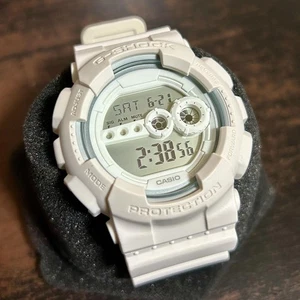 Casio G-Shock Gd-100Ww Discontinued Almost - Picture 1 of 4