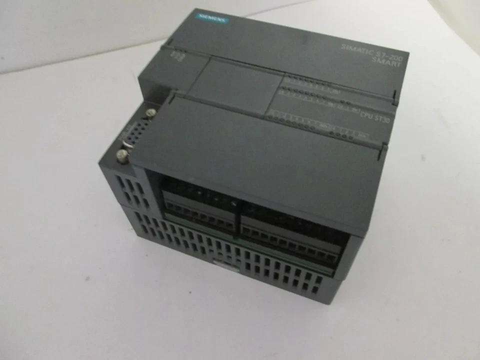 SIEMENS S7-200 SMART  ST30 6ES7 288-1ST30-0AA0 - Photo 1/3