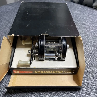 Abu Garcia 5000C con Caja Hecho en Suecia Buen Estado Pie # 76089 Foto 1 de 4